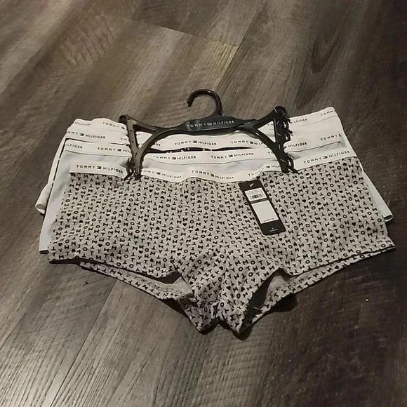 TOMMY HILFIGER 4PC BOYSHORTS SIZE L - Picture 1 of 5